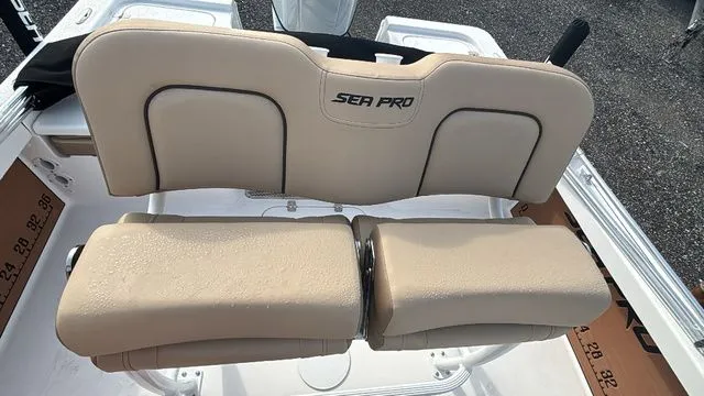 Slide: The Image of Sea Pro 210 Bay 2026 - 15