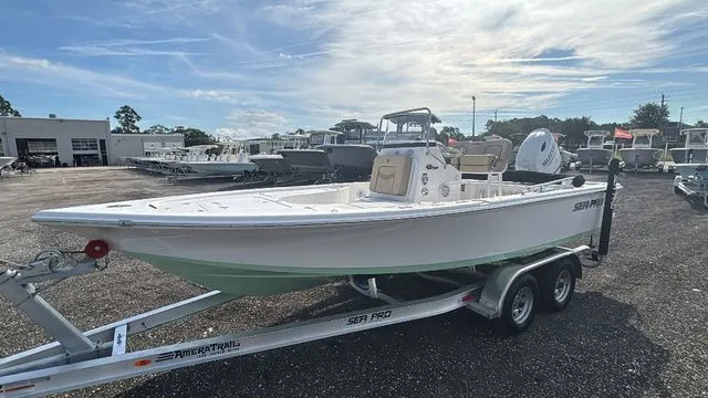 Slide: The Image of Sea Pro 210 Bay 2026 - 8