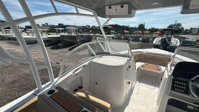 Slide: The Image of Sea Pro 240 DC 2026 - 17