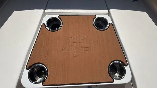 Slide: The Image of Sea Pro 240 DC 2026 - 23