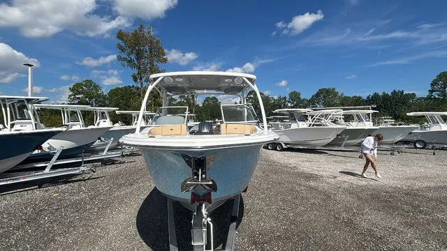 Slide: The Image of Sea Pro 240 DC 2026 - 5