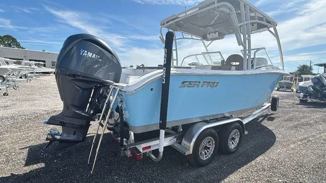 Slide: The Image of Sea Pro 240 DC 2026 - 9