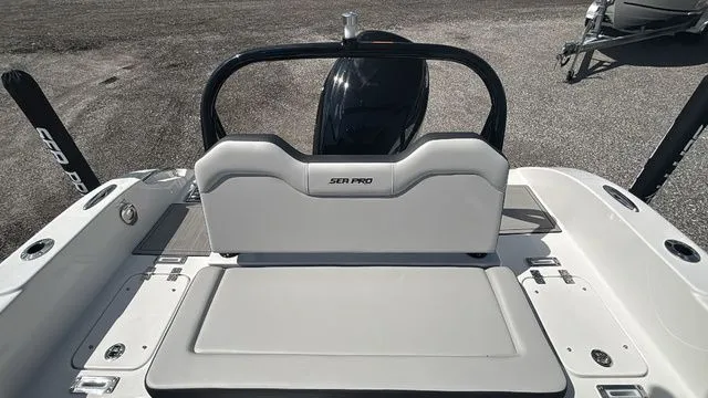 Slide: The Image of Sea Pro 225FLX Sandbar 2026 - 11