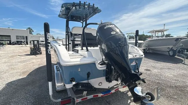 Slide: The Image of Sea Pro 225FLX Sandbar 2026 - 5