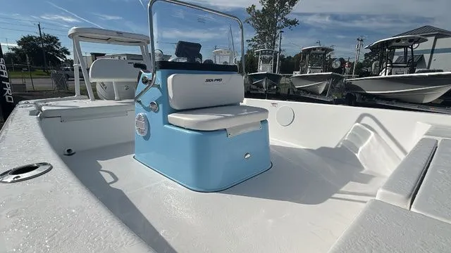 Slide: The Image of Sea Pro 172 Bay 2026 - 14