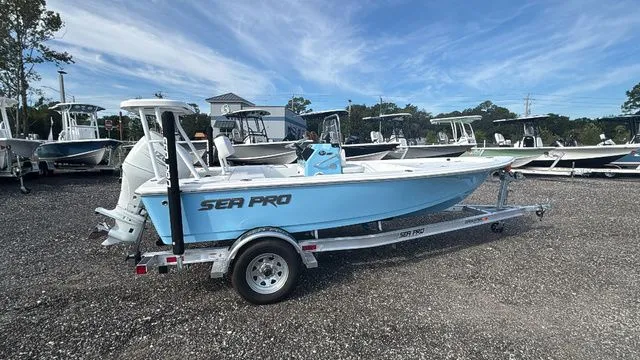 Slide: The Image of Sea Pro 172 Bay 2026 - 2