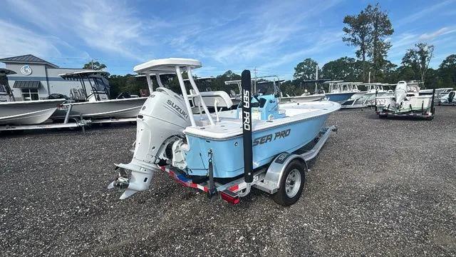 Slide: The Image of Sea Pro 172 Bay 2026 - 3