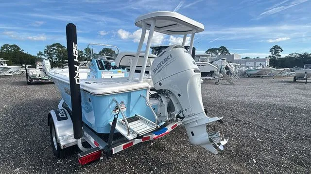 Slide: The Image of Sea Pro 172 Bay 2026 - 5