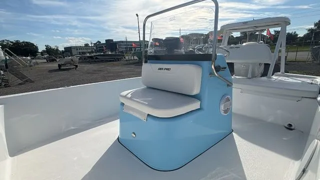 Slide: The Image of Sea Pro 172 Bay 2026 - 9