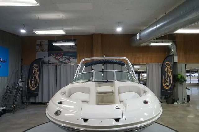 Slide: The Image of Sea Ray 200 Sundeck 2007 - 3