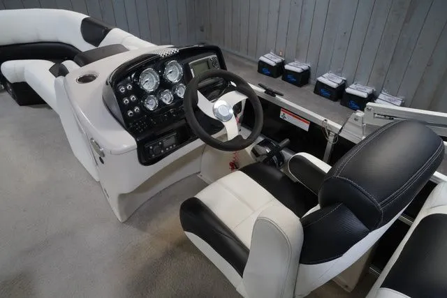 Slide: The Image of Lowe X Series X210 2013 - 16