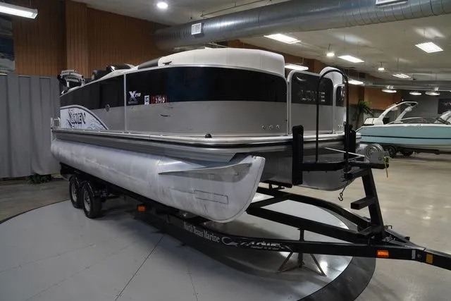 Slide: The Image of Lowe X Series X210 2013 - 5