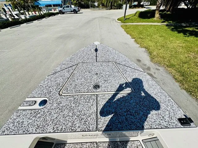 Slide: The Image of Maverick 18 HPX-V 2022 - 15