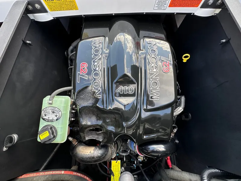 Slide: The Image of Malibu 22VLX 2016 - 26