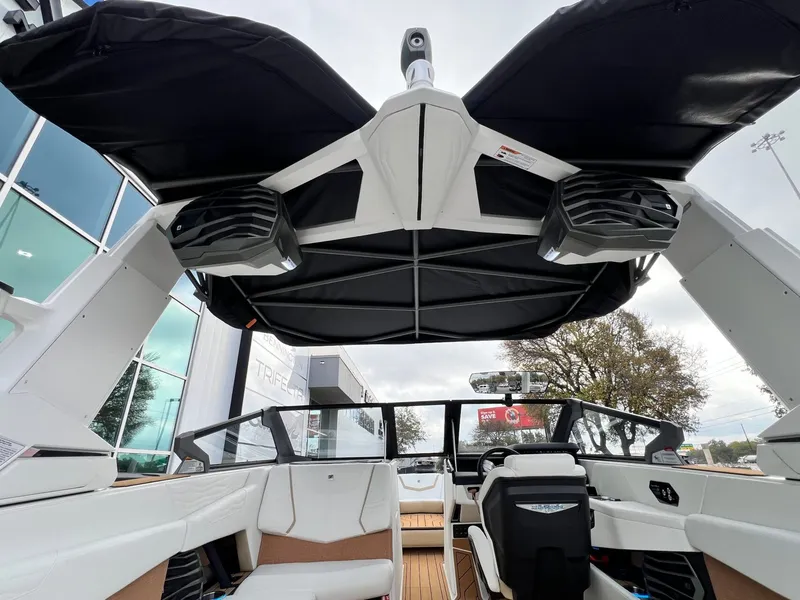 Slide: The Image of Nautique G25 2026 - 16