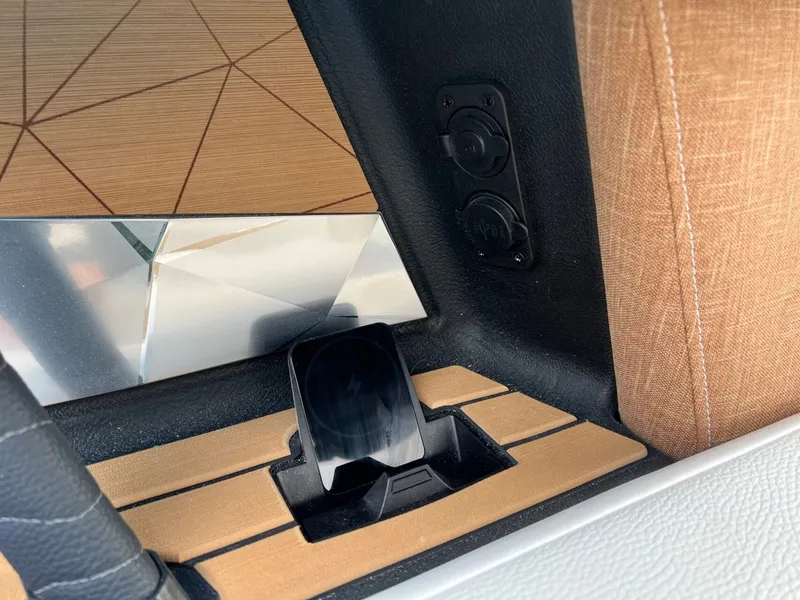 Slide: The Image of Nautique G25 2026 - 24