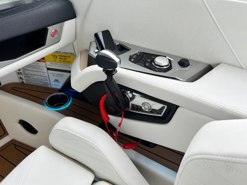 Slide: The Image of Nautique G25 2026 - 31