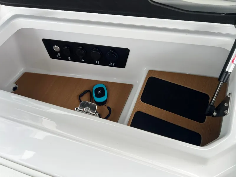 Slide: The Image of Nautique G25 2026 - 44