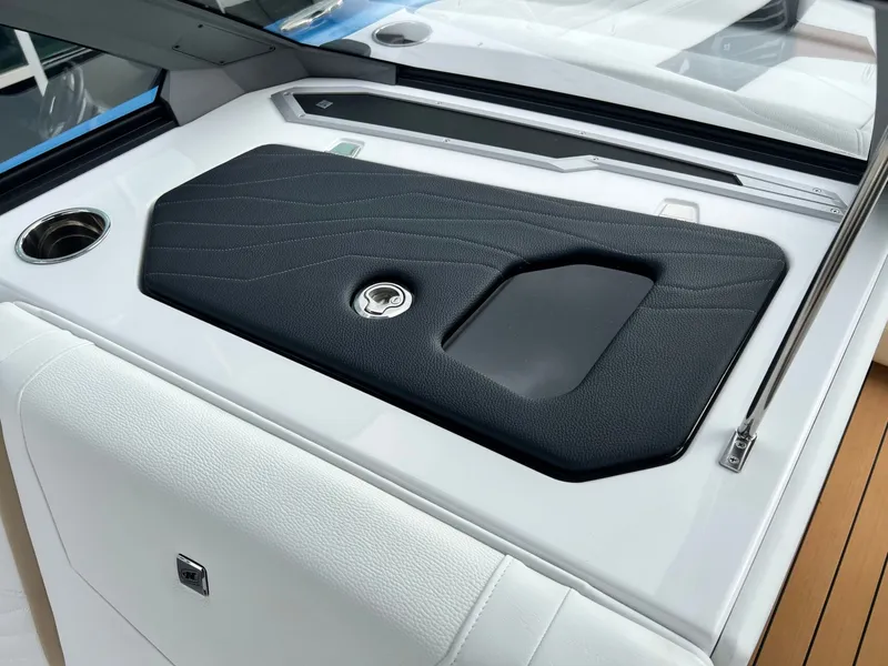 Slide: The Image of Nautique G25 2026 - 45