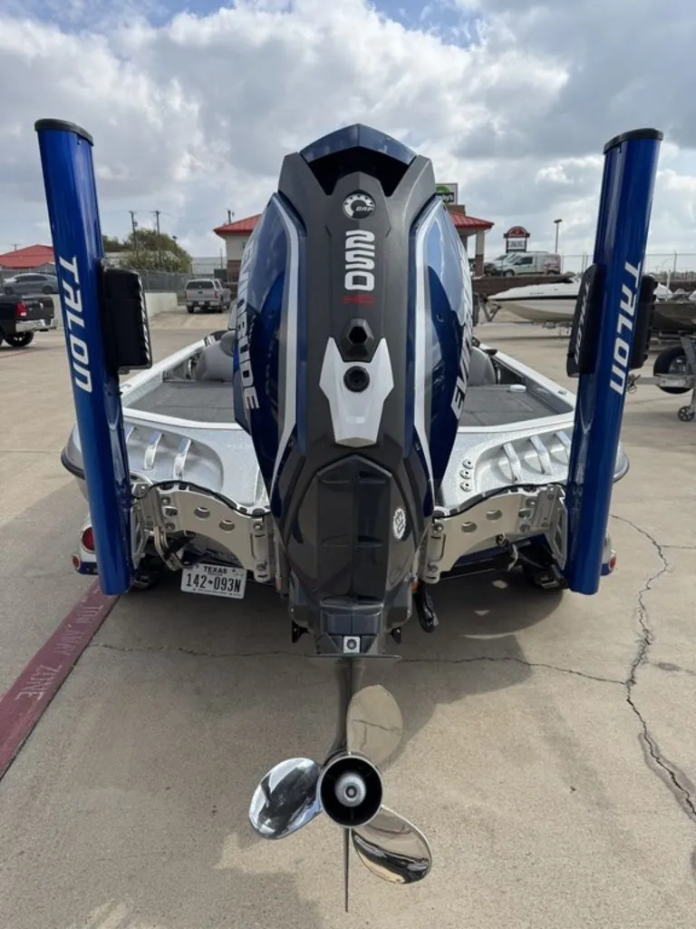 Slide: The Image of Ranger Z521 Comanche 2017 - 15