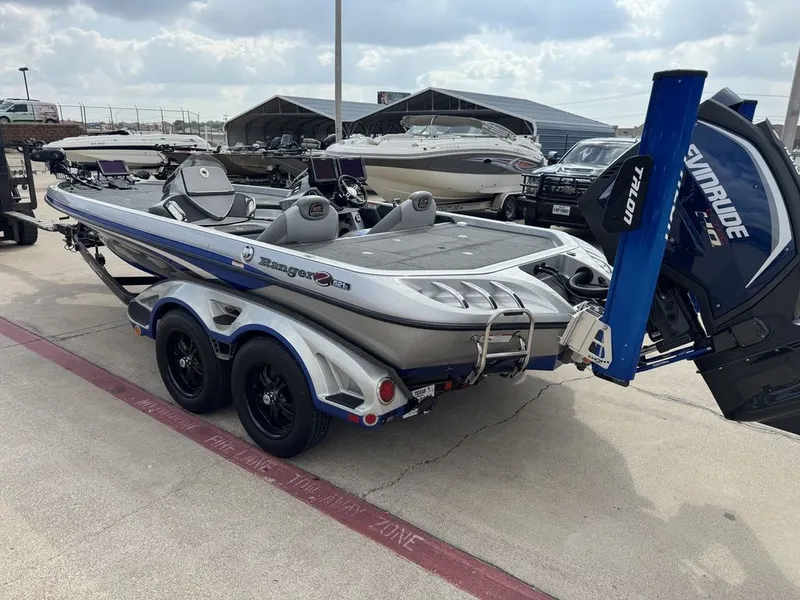 Slide: The Image of Ranger Z521 Comanche 2017 - 3