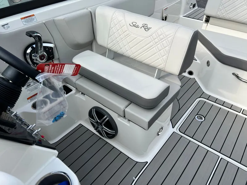 Slide: The Image of Sea Ray 2026 - 21