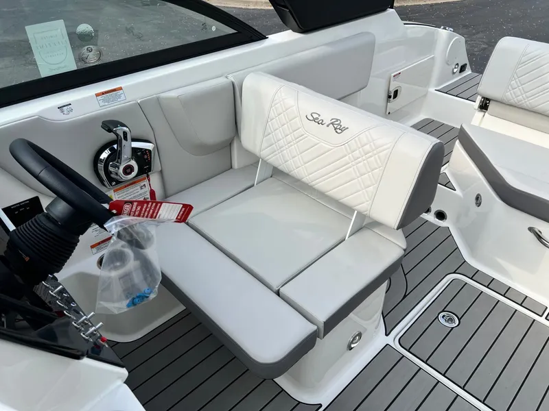 Slide: The Image of Sea Ray 2026 - 22