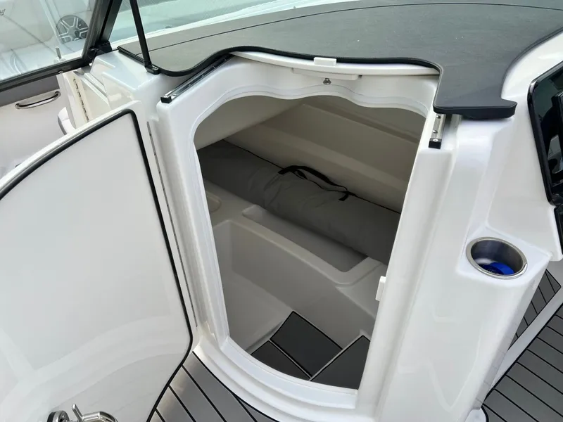 Slide: The Image of Sea Ray 2026 - 27