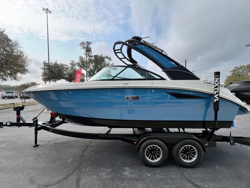 Slide: The Image of Sea Ray 2026 - 8