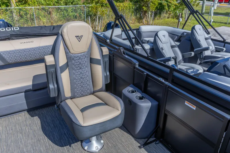 Slide: The Image of Luxurious seating on 2026 Viaggio Lago Z-S boat, featuring modern design and comfort. - 4