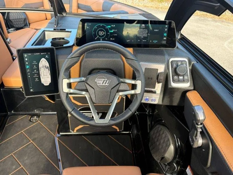 Slide: The Image of Malibu Wakesetter 23 LSV 2026 - 38