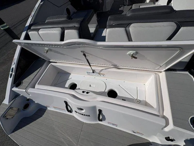 Slide: The Image of Yamaha AR250 2024 - 14