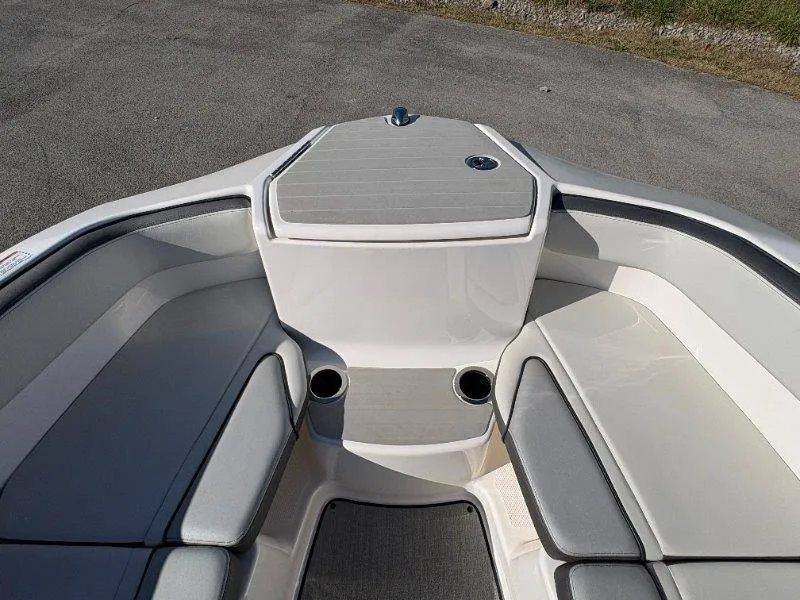 Slide: The Image of Yamaha AR250 2024 - 16