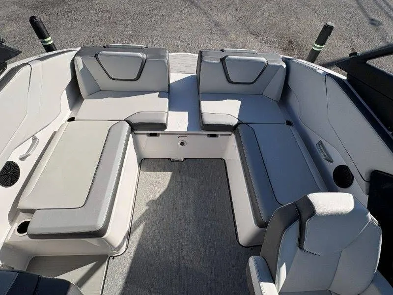 Slide: The Image of Yamaha AR250 2024 - 30