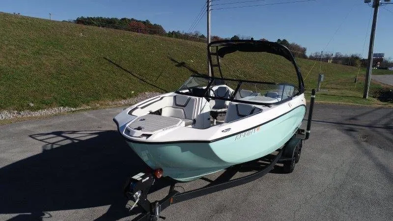 Slide: The Image of Yamaha AR250 2024 - 4