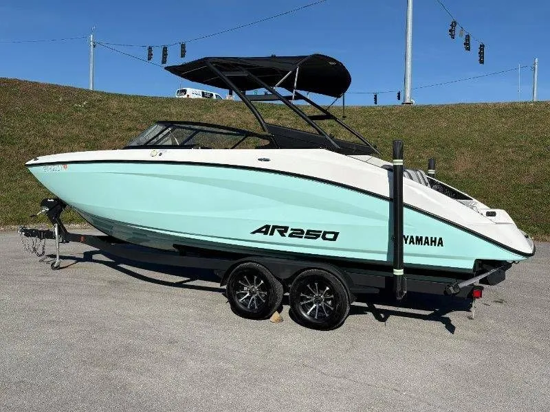 Slide: The Image of Yamaha AR250 2024 - 9