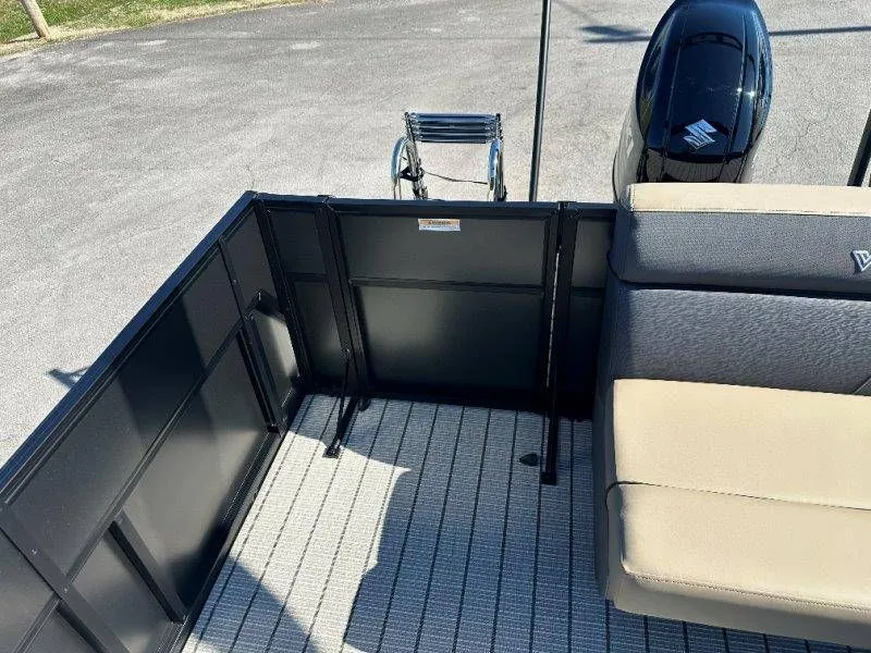 Slide: The Image of Viaggio Lago V22C 2026 - 21