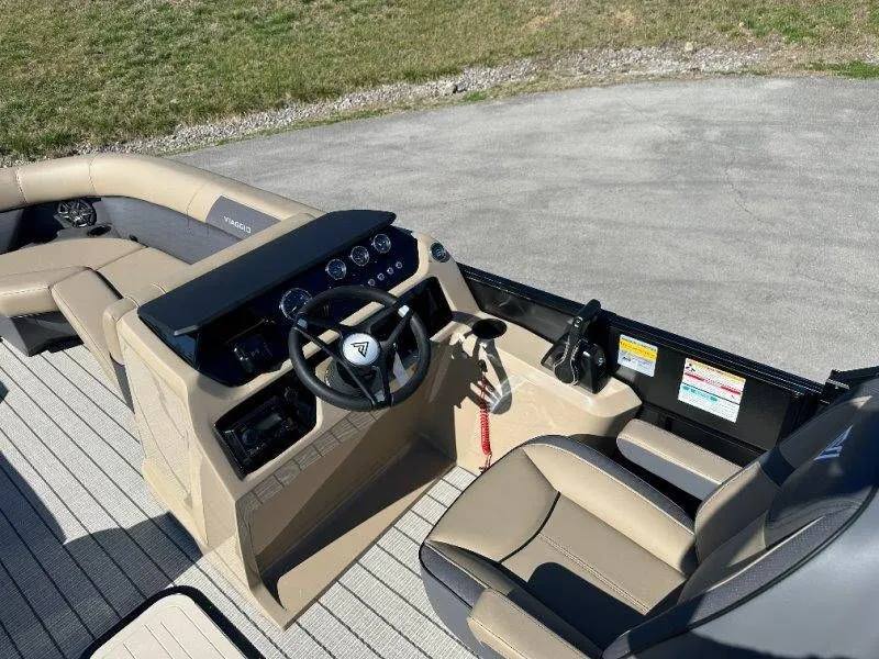 Slide: The Image of Viaggio Lago V22C 2026 - 24