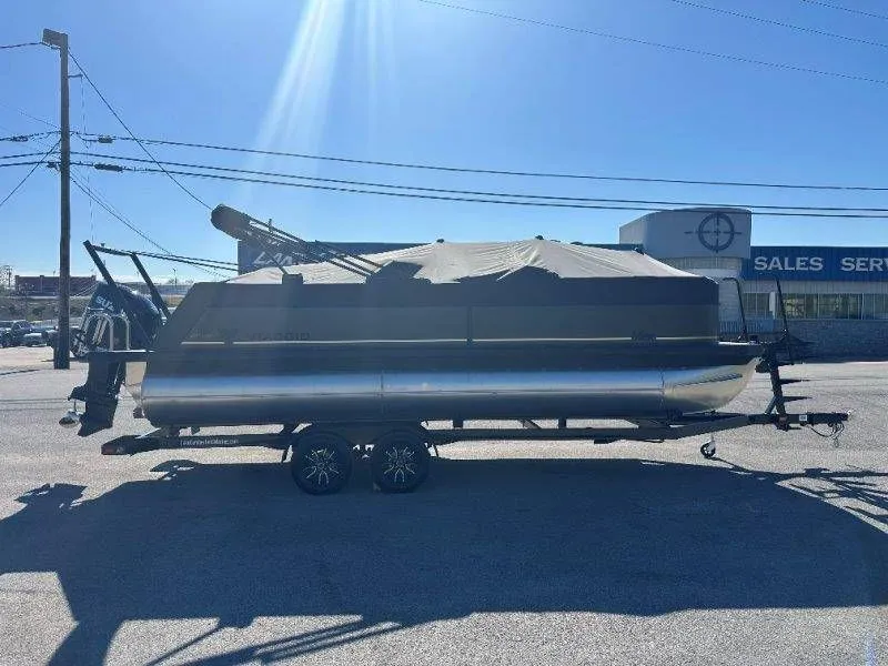 Slide: The Image of Viaggio Lago V22C 2026 - 37