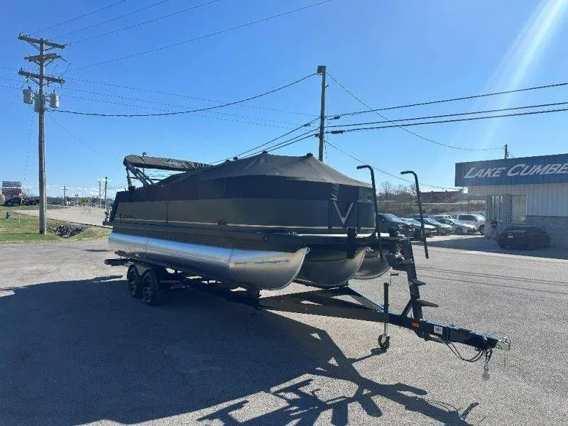 Slide: The Image of Viaggio Lago V22C 2026 - 38