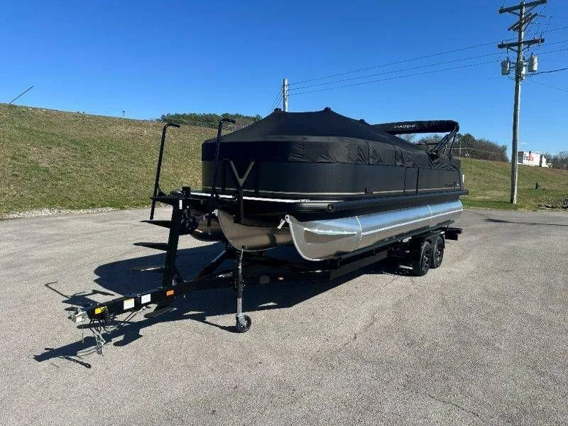 Slide: The Image of Viaggio Lago V22C 2026 - 41