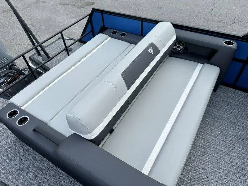 Slide: The Image of Viaggio Lago X24S 2026 - 17