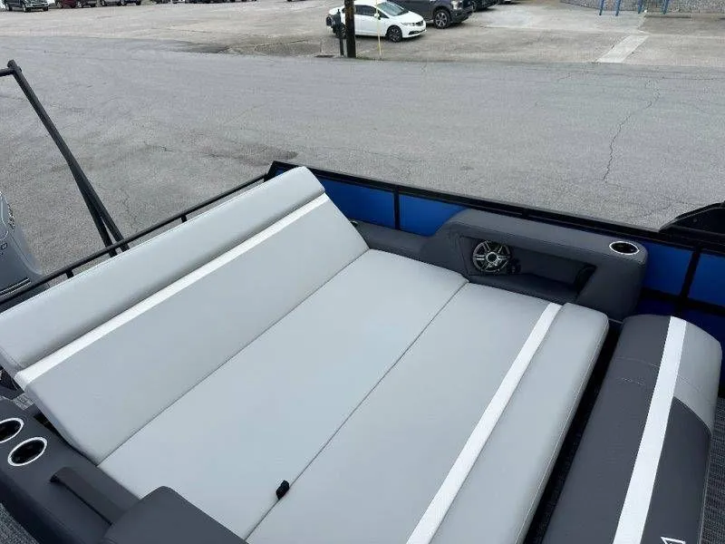 Slide: The Image of Viaggio Lago X24S 2026 - 29