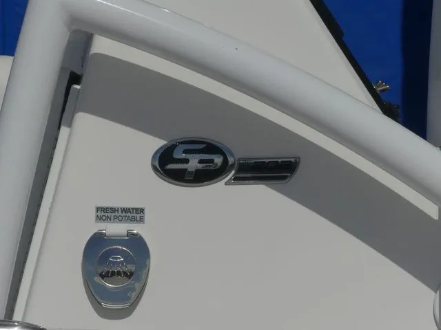 Slide: The Image of Sea Pro 202 Center Console 2026 - 9