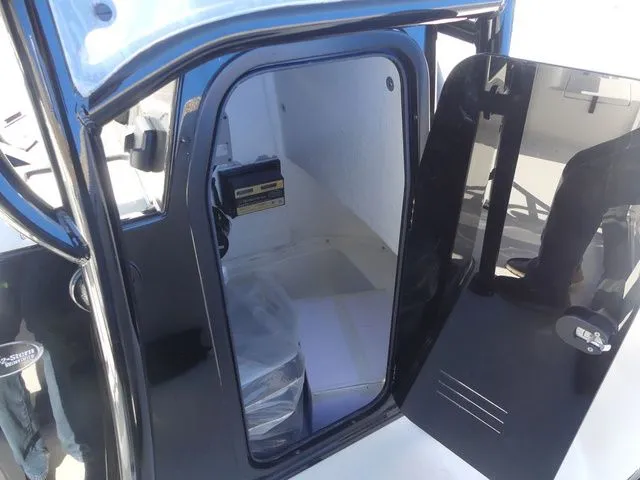 Slide: The Image of Sea Pro 222 Center Console 2026 - 18