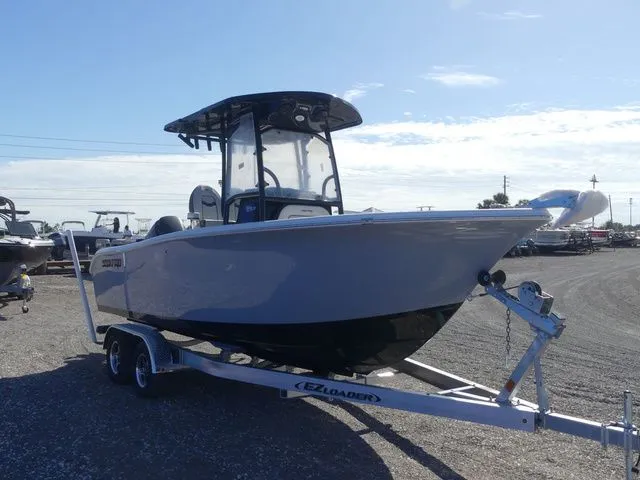 Slide: The Image of Sea Pro 222 Center Console 2026 - 3