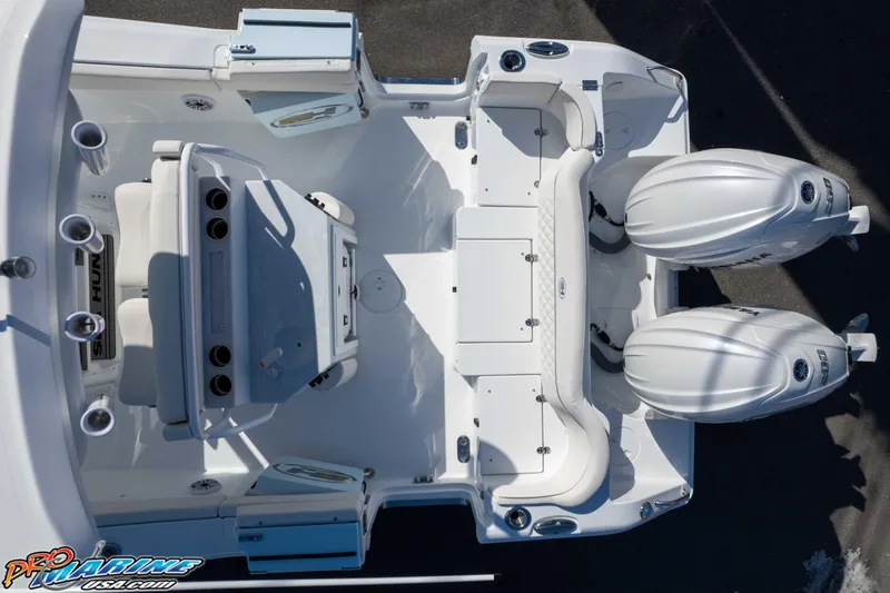 Slide: The Image of Overhead view of 2026 Sea Hunt Ultra 265 SE boat with dual engines. - 14