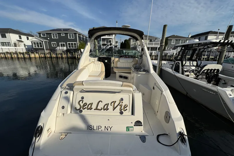Slide: The Image of 2013 Sea Ray 280 Sundancer docked in Islip, NY marina. - 5