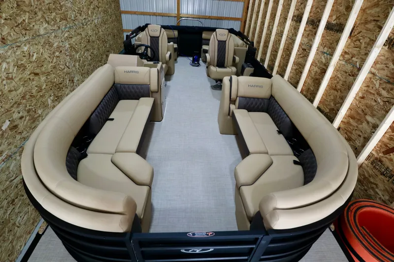 Slide: The Image of Harris Sunliner 230 2023 - 31