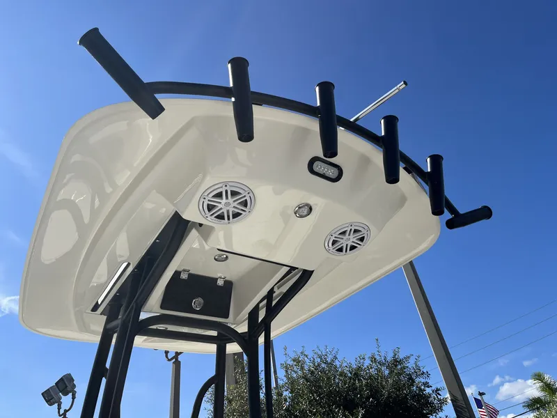 Slide: The Image of Pathfinder 2500 Hybrid 2026 - 28